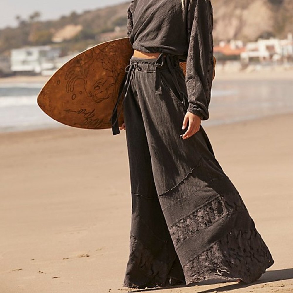 NEW FREE PEOPLE MOVEMENT Size XS FIELD OF DREAMS WIDE-LEG PANTS Embroidered Boho - Picture 2 of 9